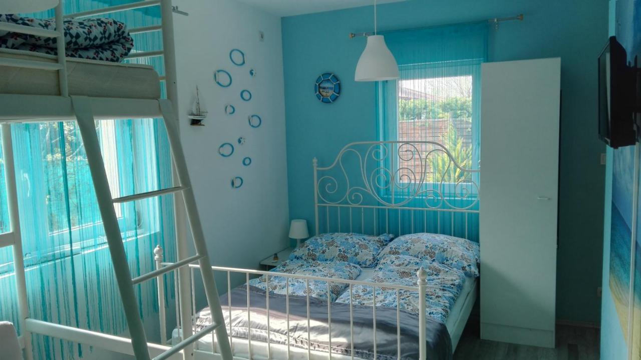 Апартаменти Sunshine Apartman Шіофок Екстер'єр фото